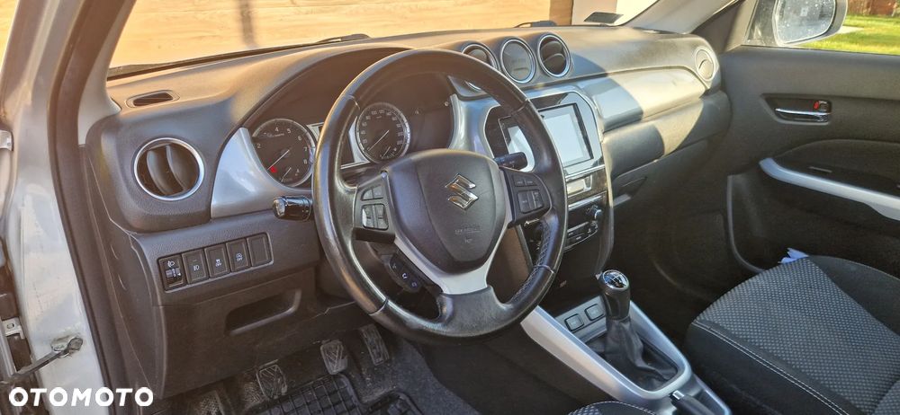 Suzuki Vitara 1.6 Comfort 2WD - 7