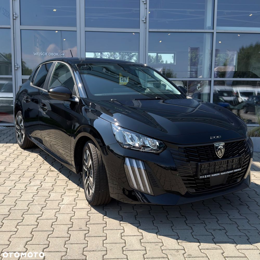 Peugeot 208 - 1