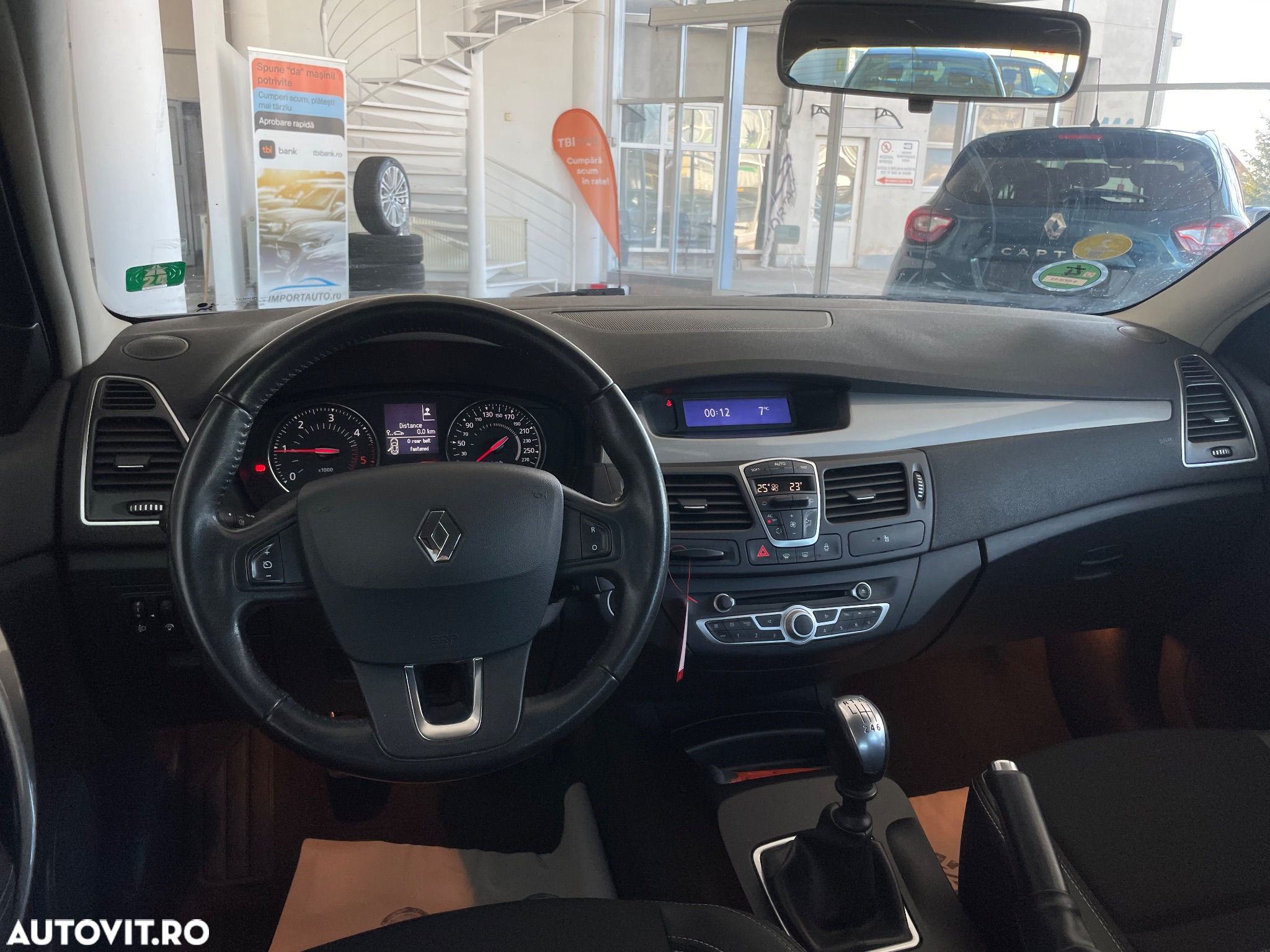 Renault Laguna dCi 110 FAP Emotion - 8