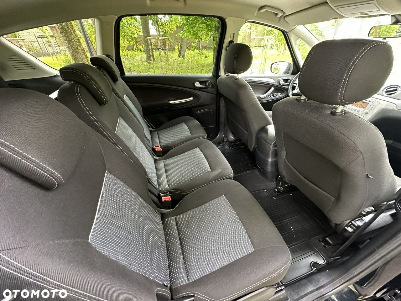 Ford S-Max - 28
