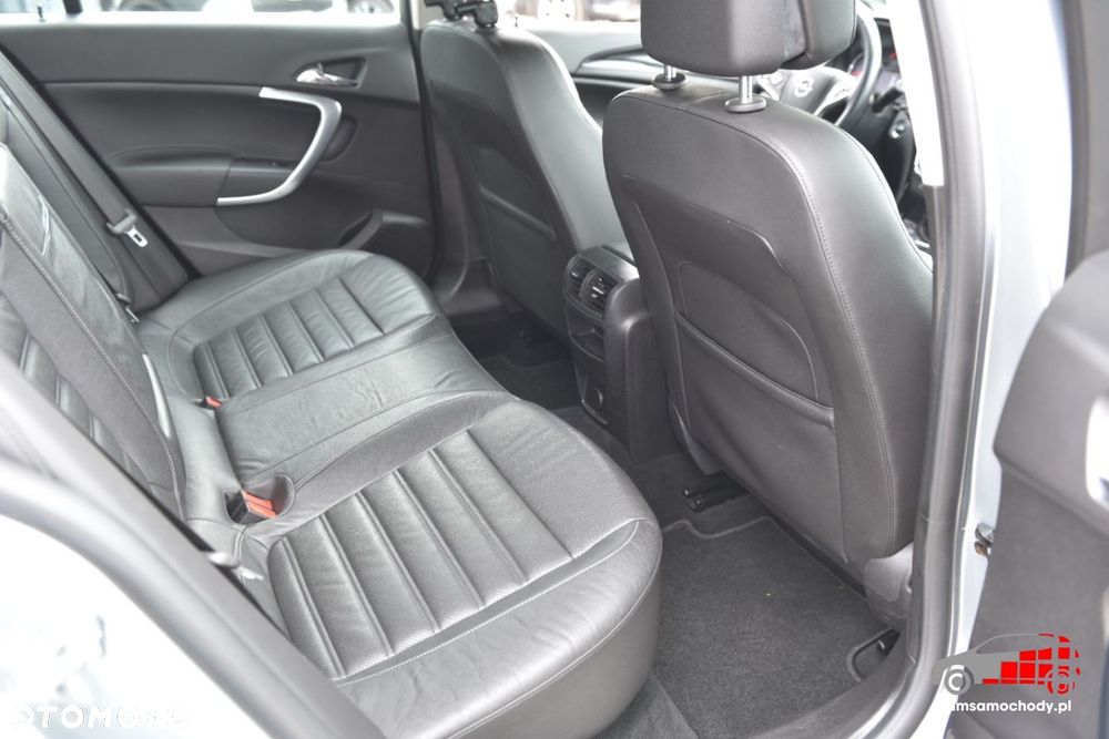 Opel Insignia - 21