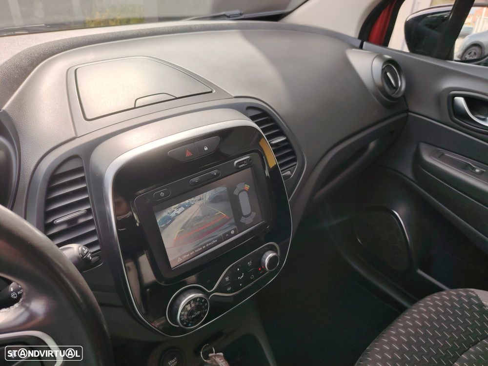 Renault Captur 1.5 dCi Exclusive - 17