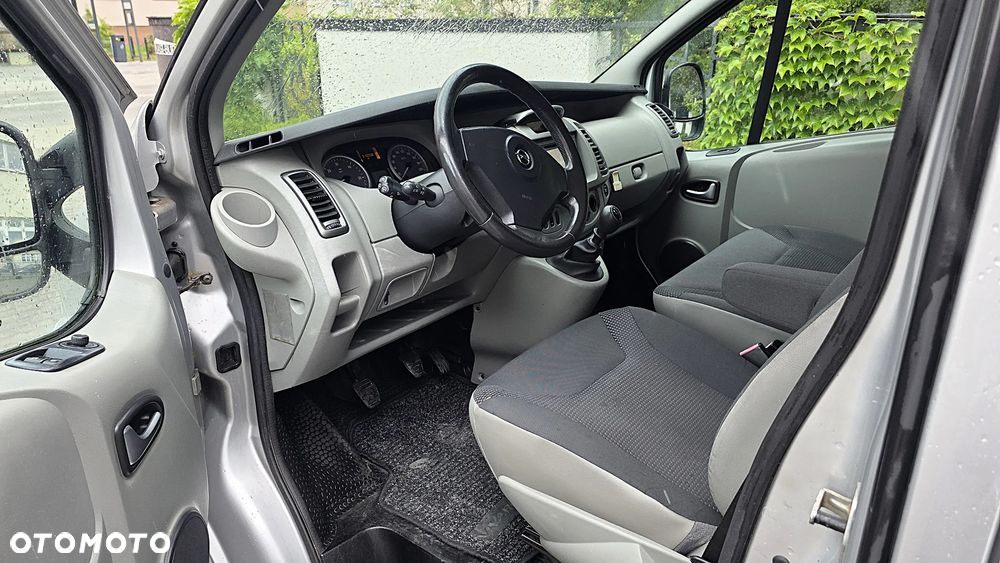 Opel Vivaro - 16