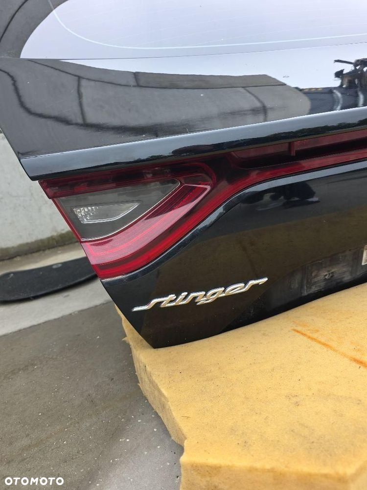 KIA STINGER KLAPA TYŁ - 11