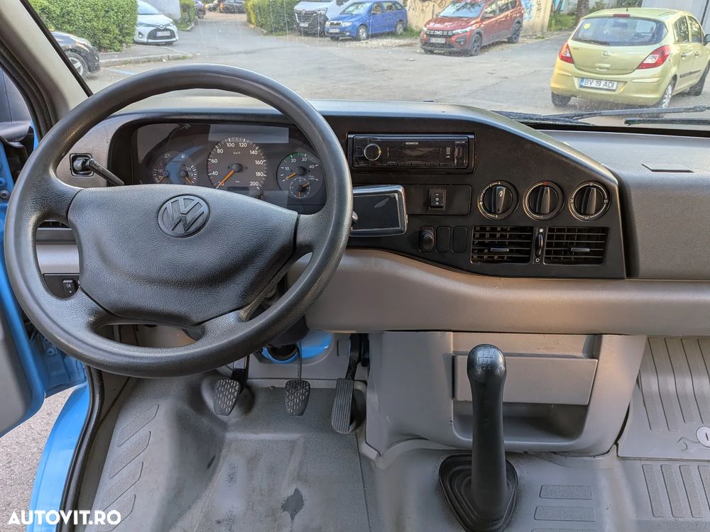 Volkswagen Multivan - 7