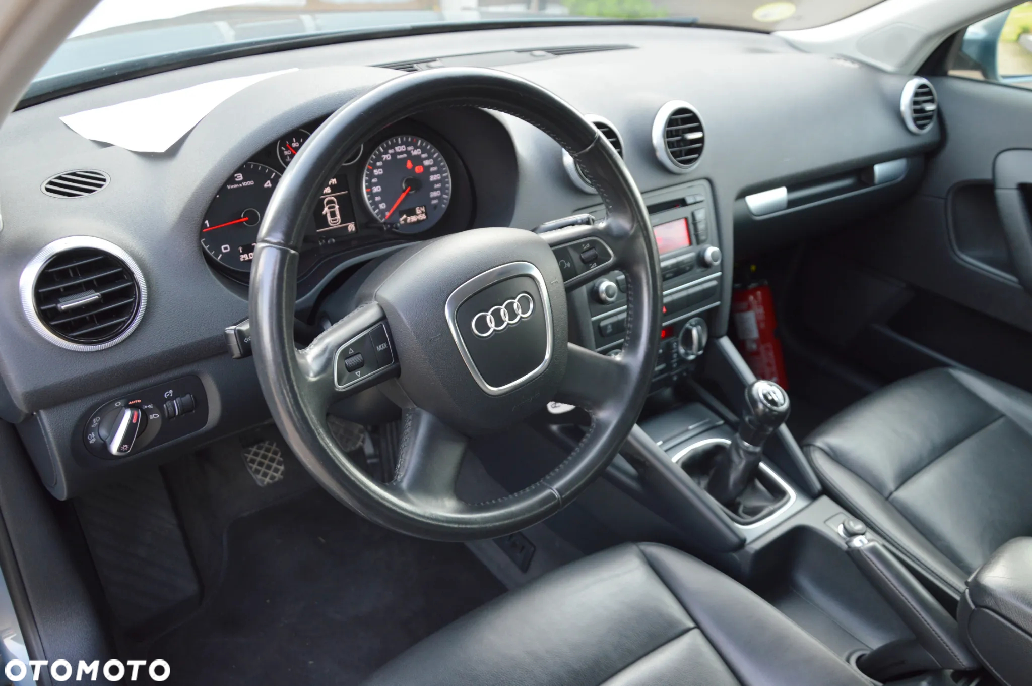 Audi A3 Sportback 1.6 TDI Attraction - 25