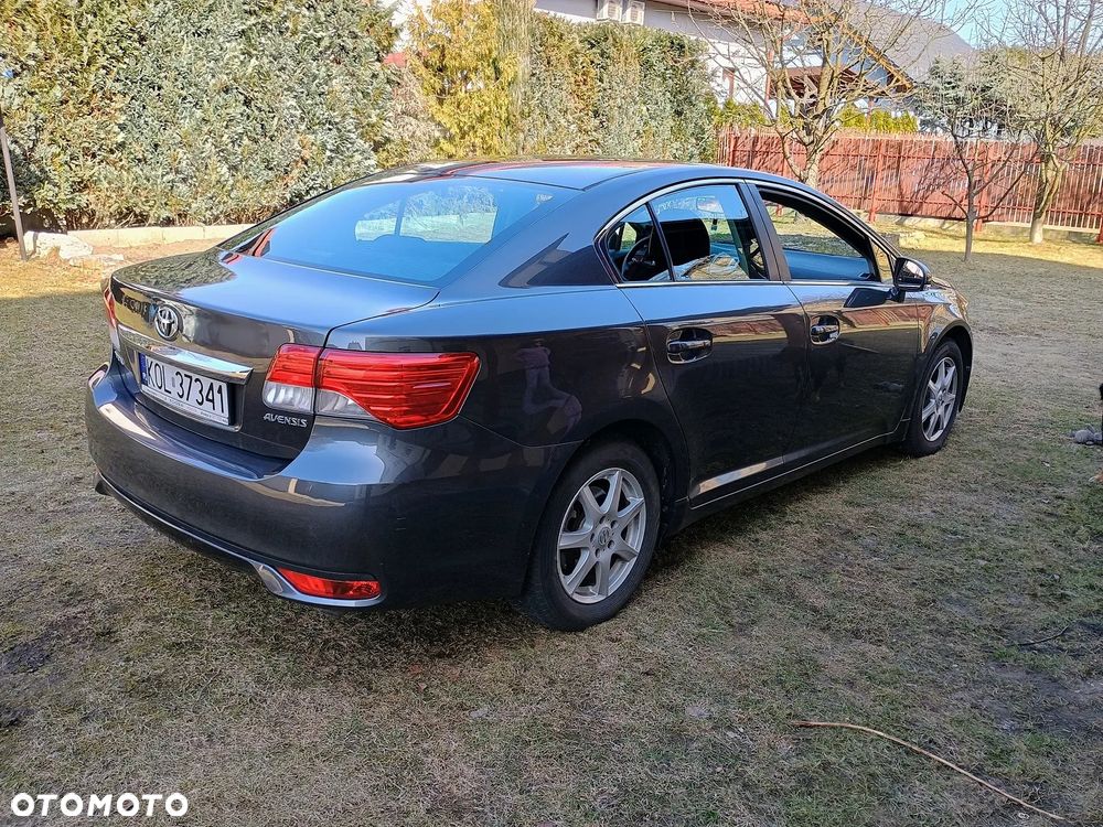 Toyota Avensis 2.0 D-4D Sol - 3