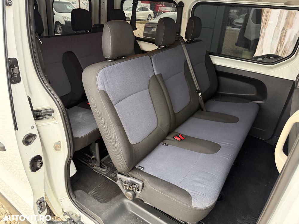 Opel Vivaro - 10