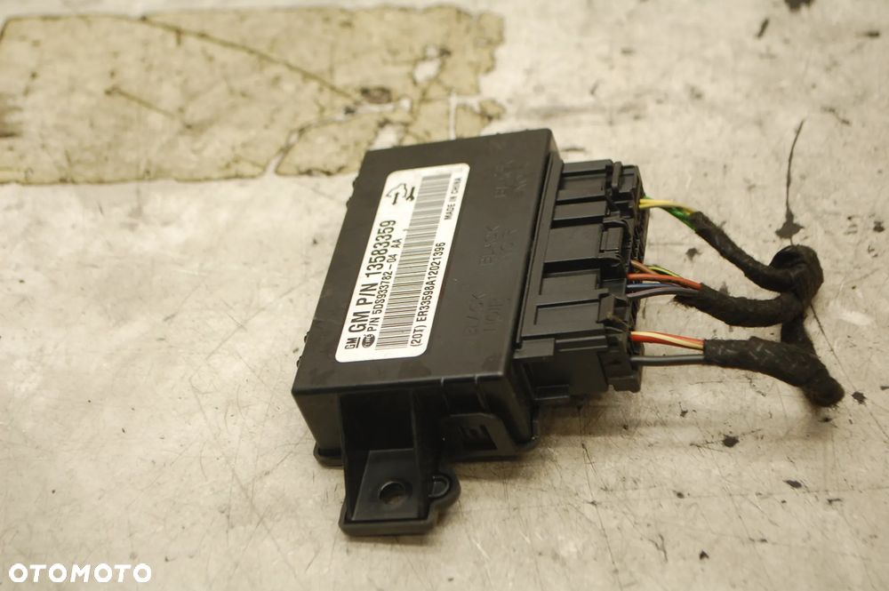 MODUŁ STEROWNIK FOTELA KIEROWCY 13583359 OPEL INSIGNIA A - 1