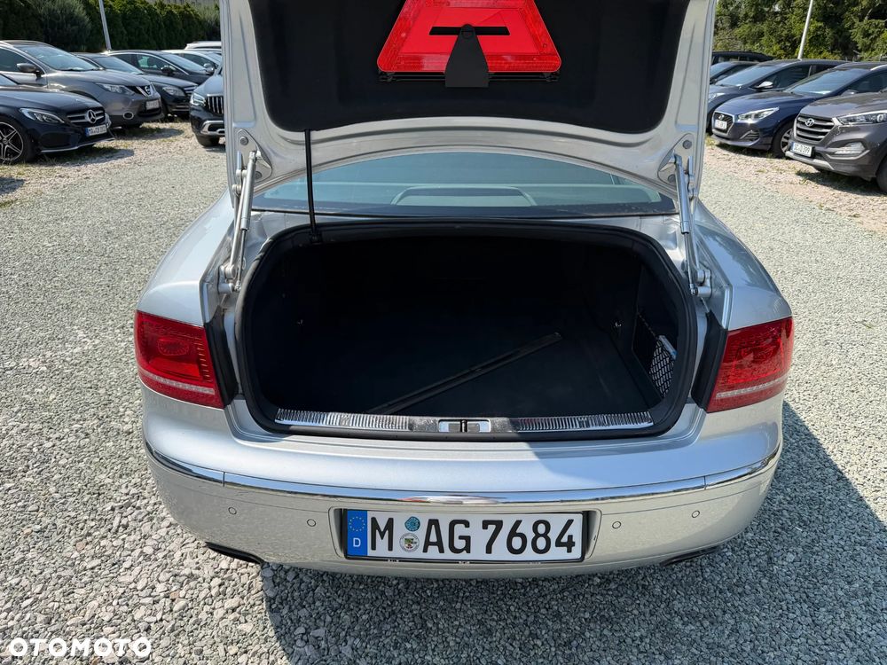 Volkswagen Phaeton 4.2 V8 4MOTION Automatik (5 Sitzer) - 34