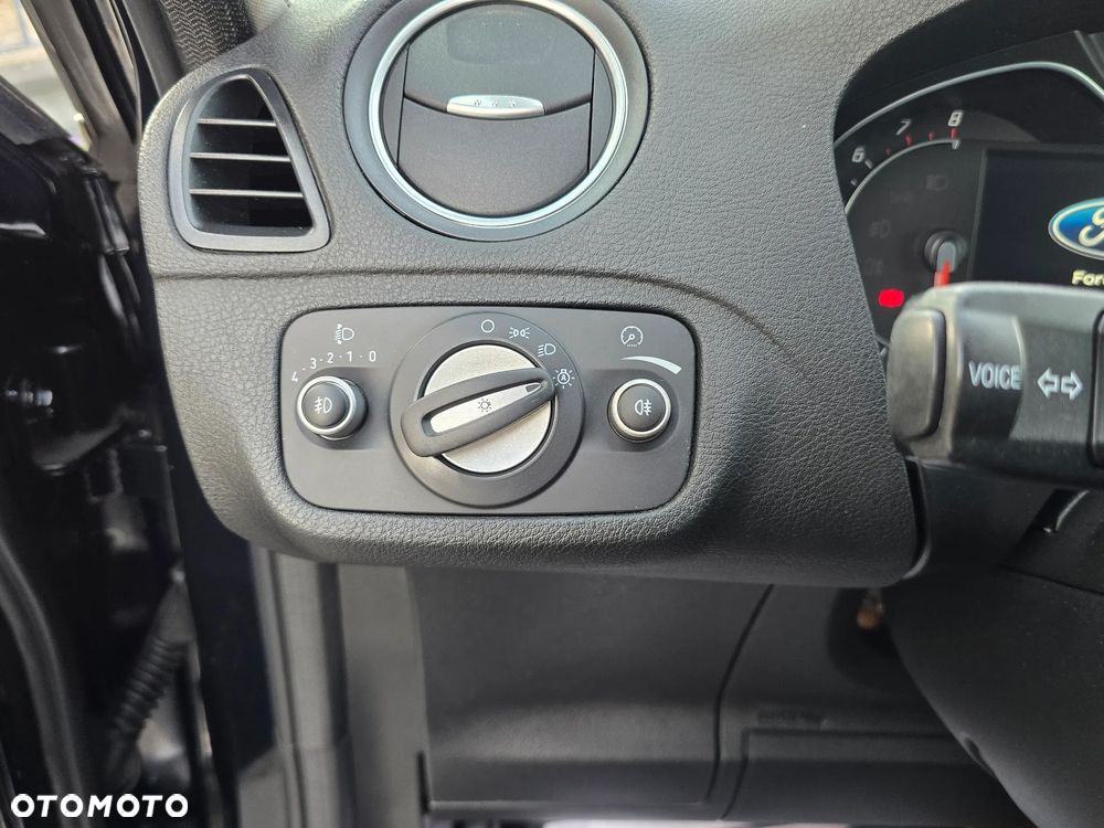 Ford Galaxy 2.0 T Platinium X (Titanium) - 31