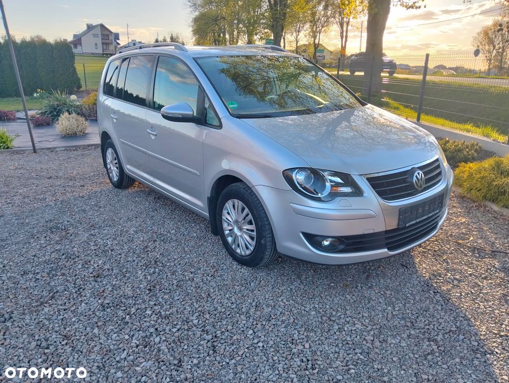 Volkswagen Touran 1.6 - 19