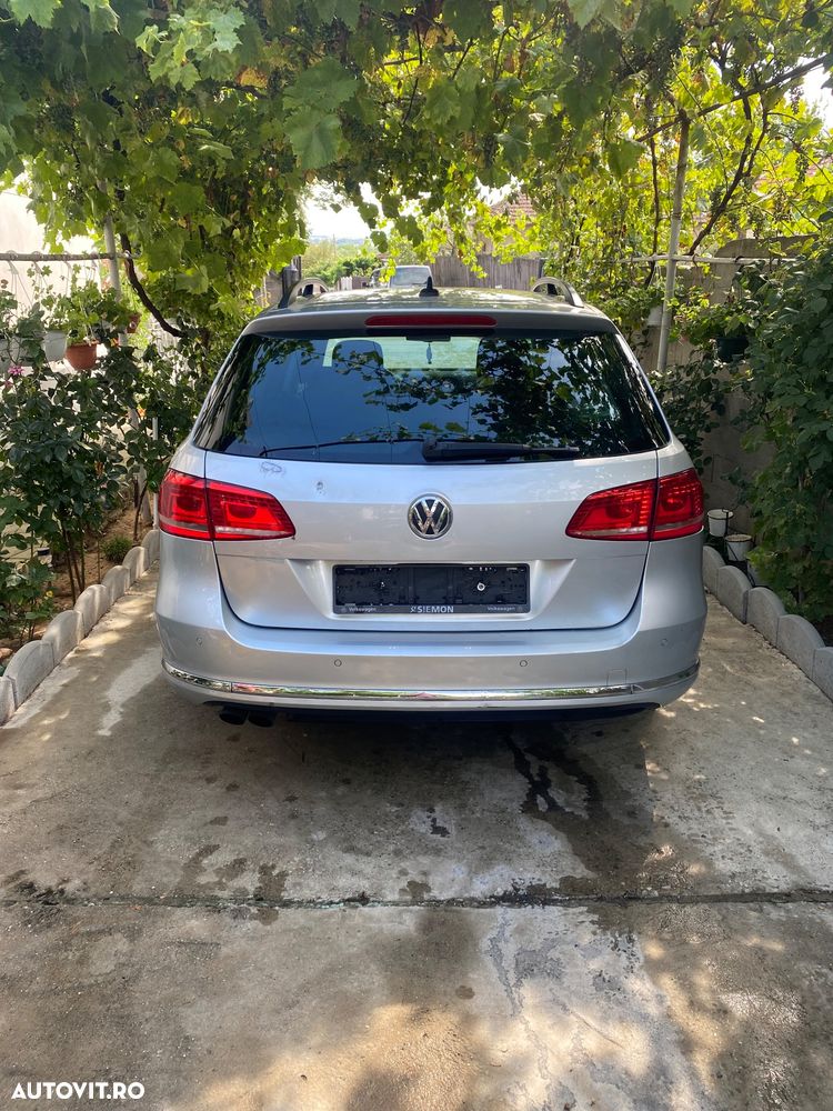 VOLKSWAGEN Passat 2011 — imagine 9