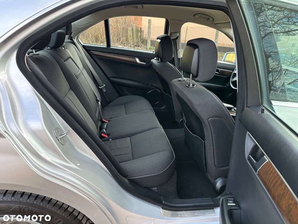 Mercedes-Benz Klasa C - 26