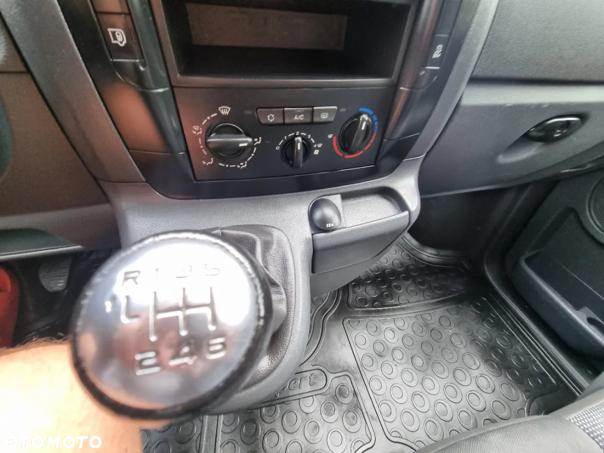 Peugeot EXPERT - 27