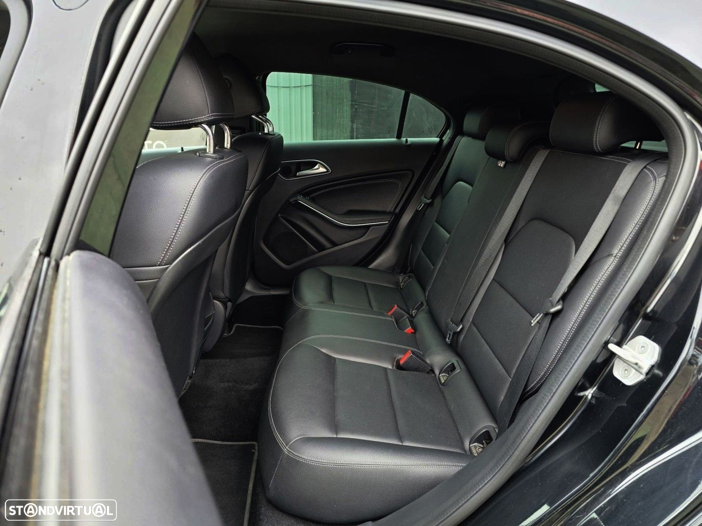 Mercedes-Benz A 160 d Urban - 11