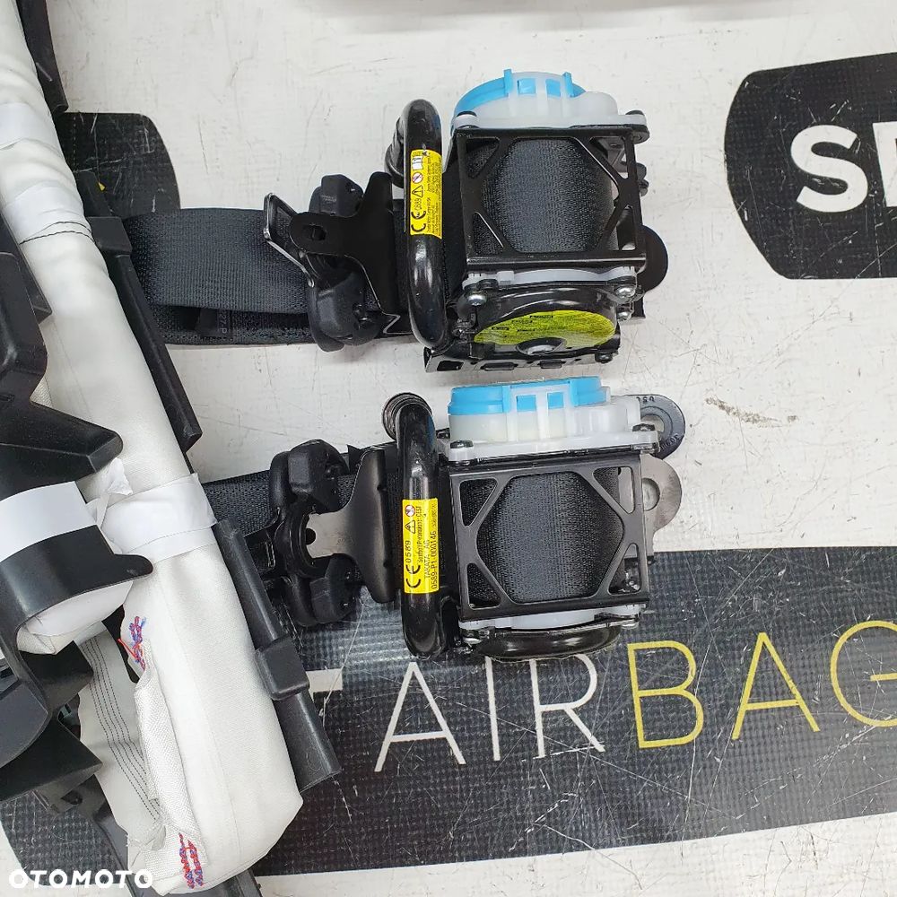 TOYOTA YARIS IV CROSS DESKA ROZDZIELCZA KONSOLA KOKPIT PULPIT PODUSZKI AIRBAG AIR BAG PASY KIT SET - 10