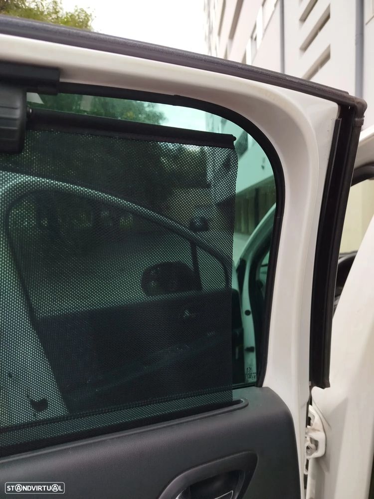 Peugeot 308 1.6 e-HDi Sportium CVM6 - 12