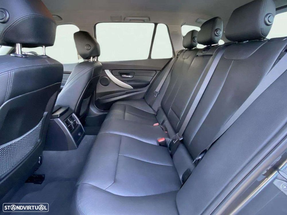 BMW 318 d Touring - 17
