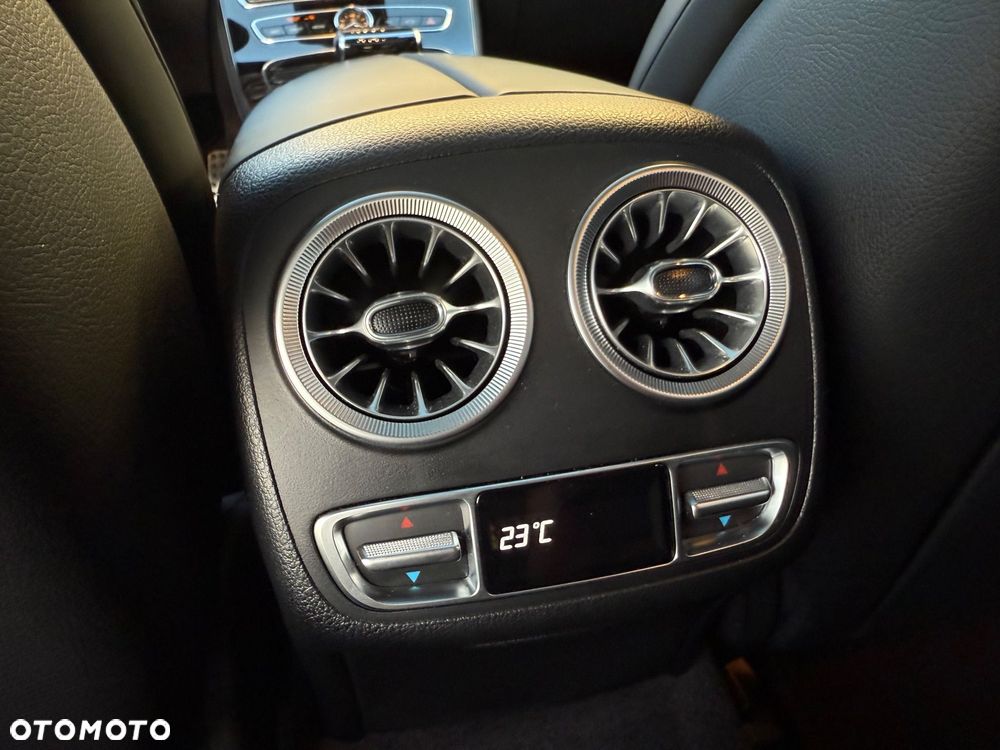 Mercedes-Benz CLS 400 d 4-Matic 9G-TRONIC - 30