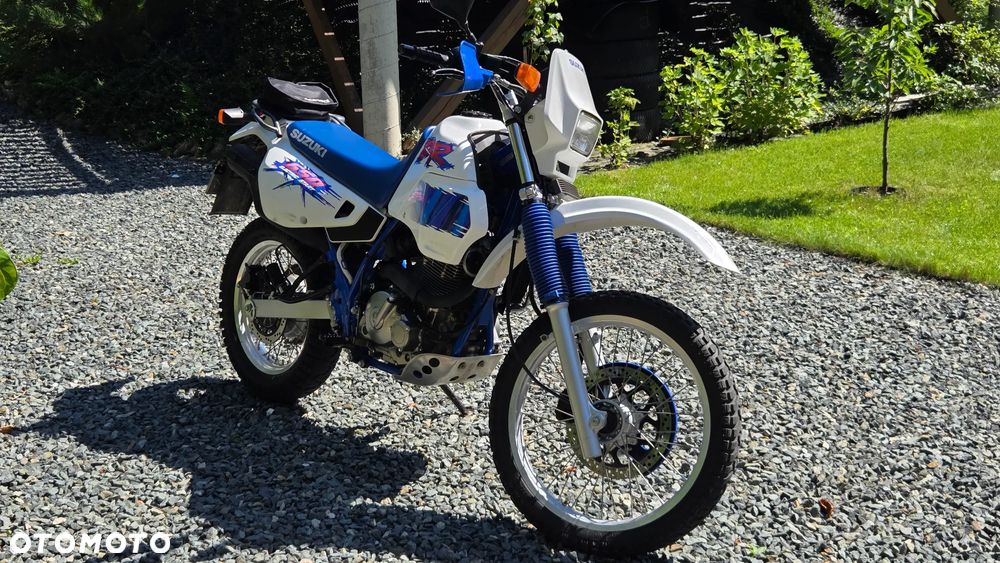 Suzuki DR - 4