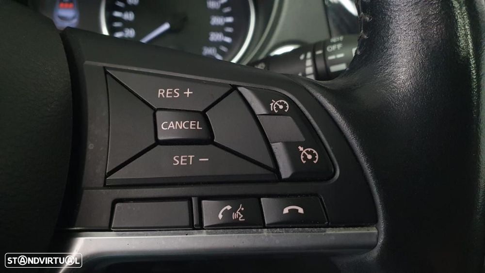 Nissan Qashqai 1.5 dCi Tekna Premium - 17