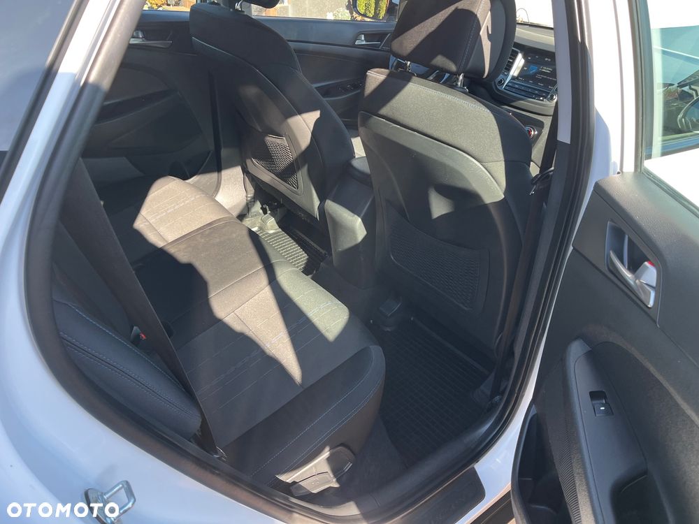 Hyundai Tucson 1.6 GDI BlueDrive Comfort 2WD - 13