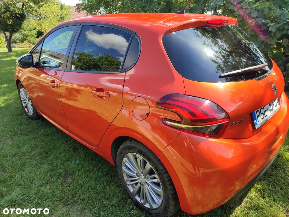Peugeot 208 1.2 PureTech Style - 5