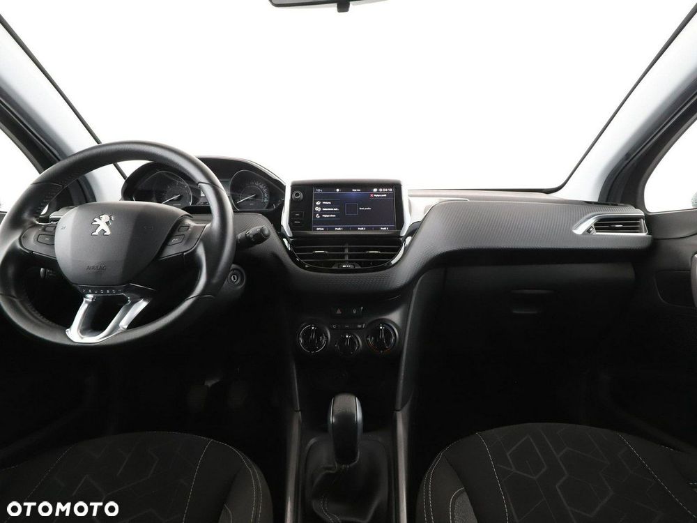 Peugeot 2008 1.6 BlueHDi Style - 16