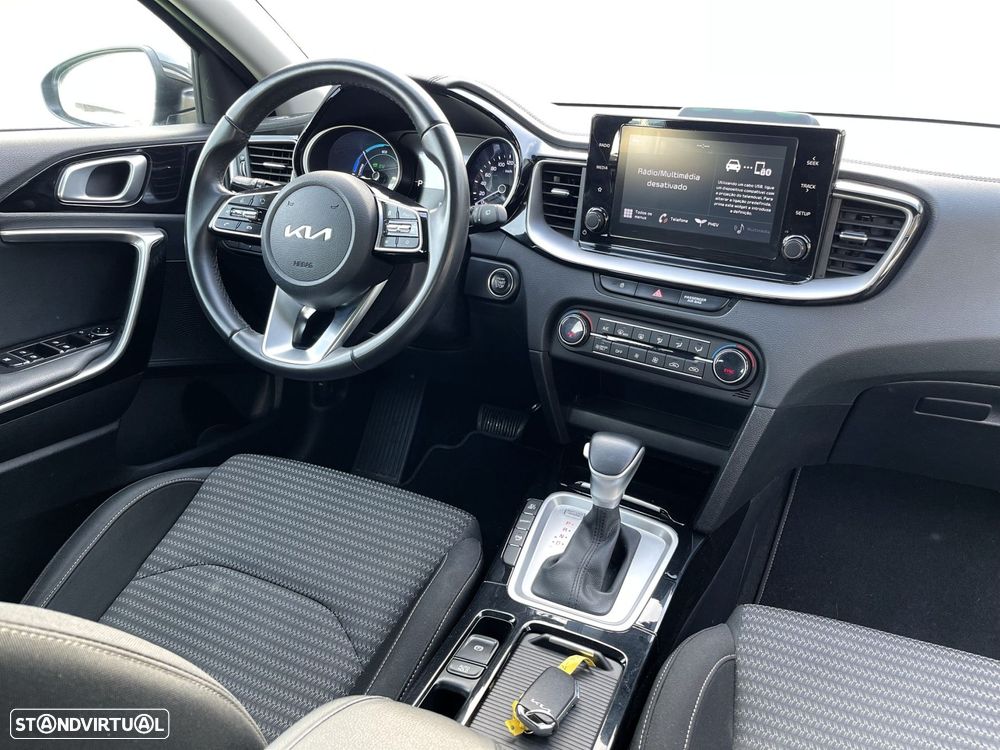 Kia XCeed 1.6 GDi PHEV Drive - 11