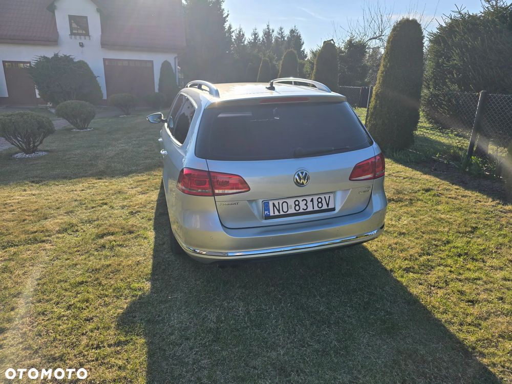 Volkswagen Passat 2.0 TDI BlueMotion Technology Exclusive - 7