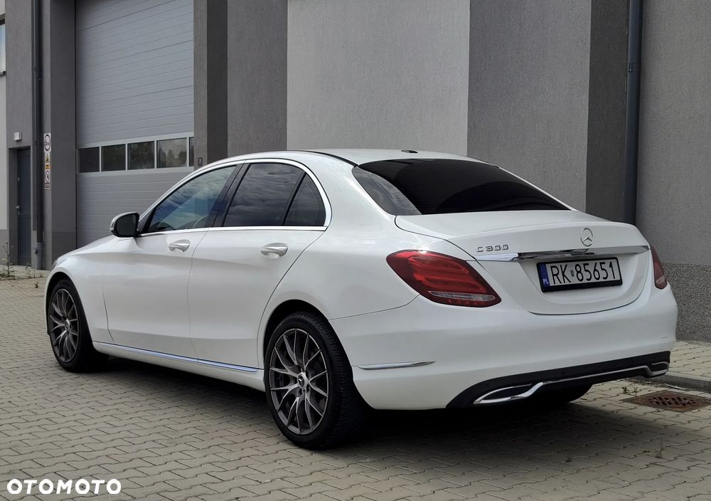 Mercedes-Benz Klasa C 300 7G-TRONIC - 11