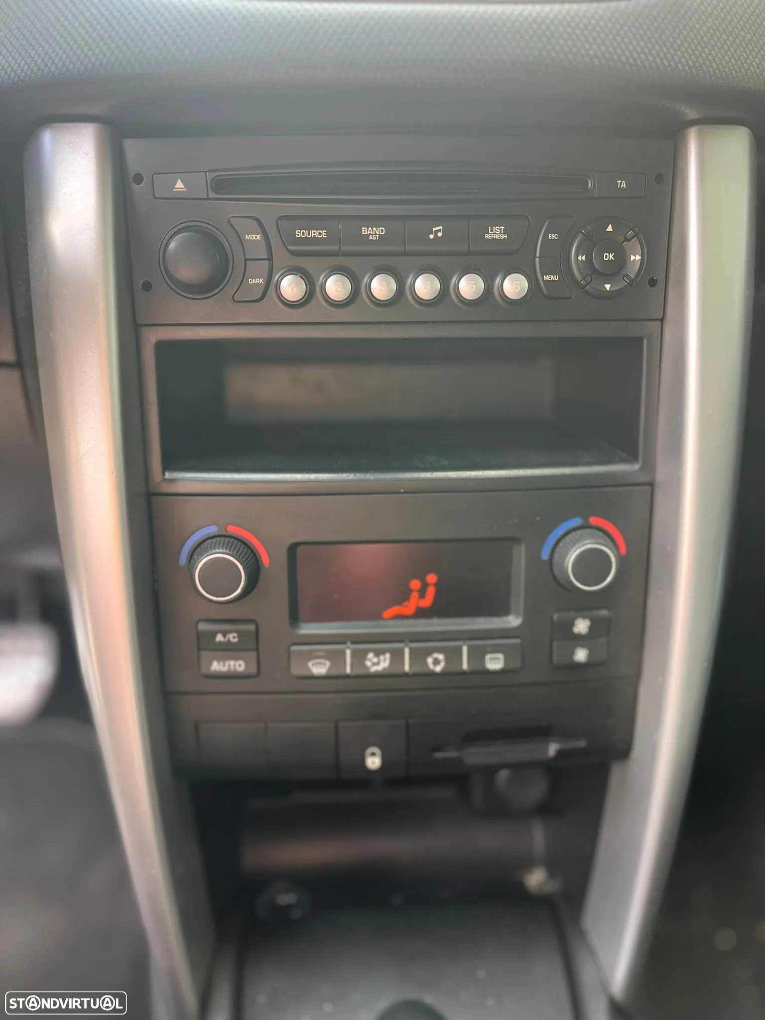 Peugeot 207 1.4 HDi SE Sportium - 9