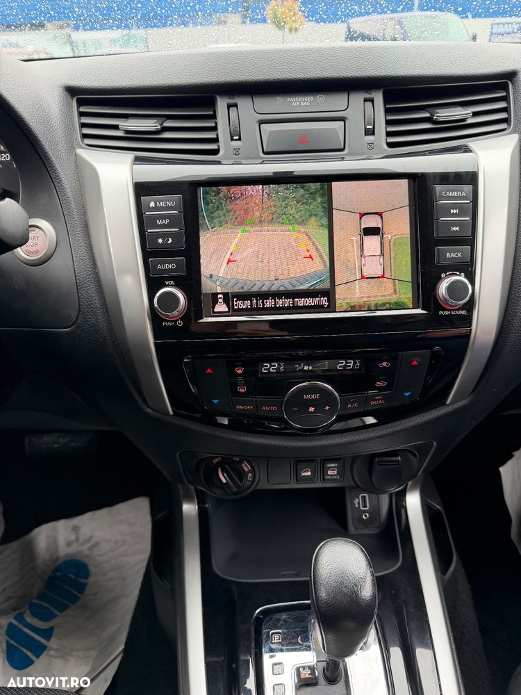 Nissan Navara 2.3 dCi Bi Turbo Double Cab Tekna Aut. - 14