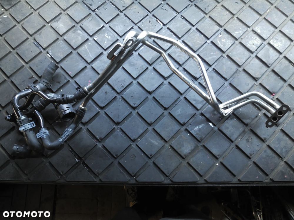 AUDI Q3 83A 2.0 TDI WŻE WODNE WODY 05L122157CF - 1