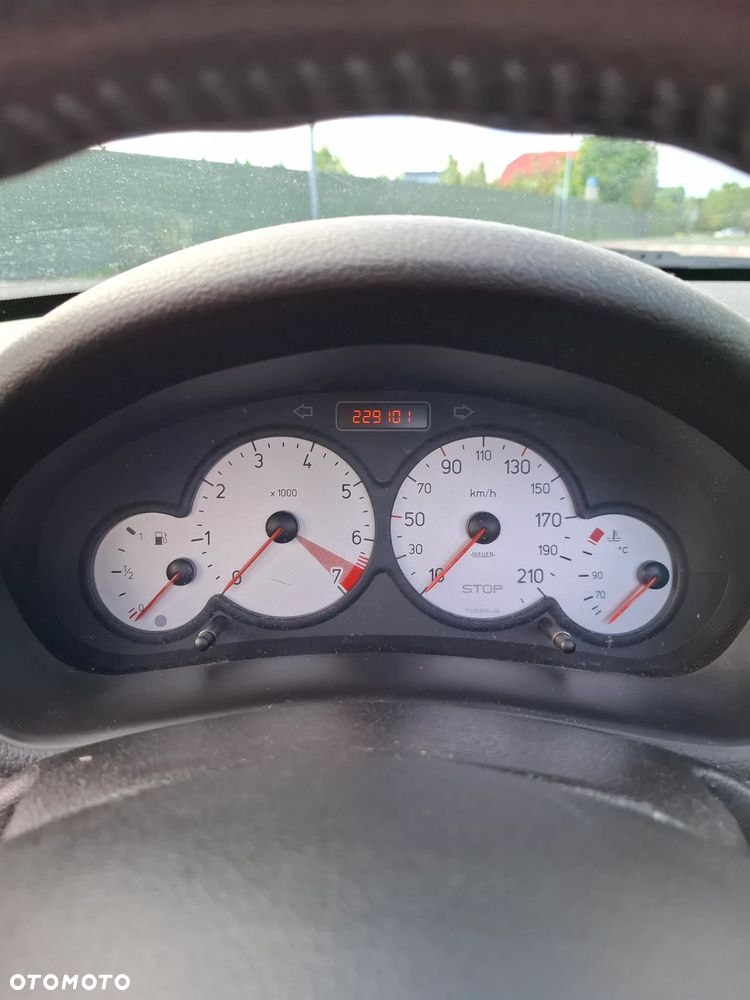 Peugeot 206 CC 1.6 Euro4 - 10
