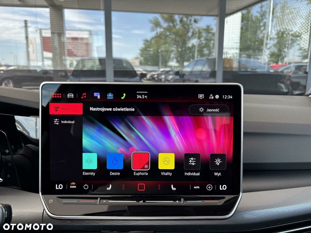 Volkswagen Golf - 25