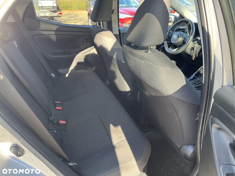 Toyota Yaris Hybrid 1.5 Style - 22