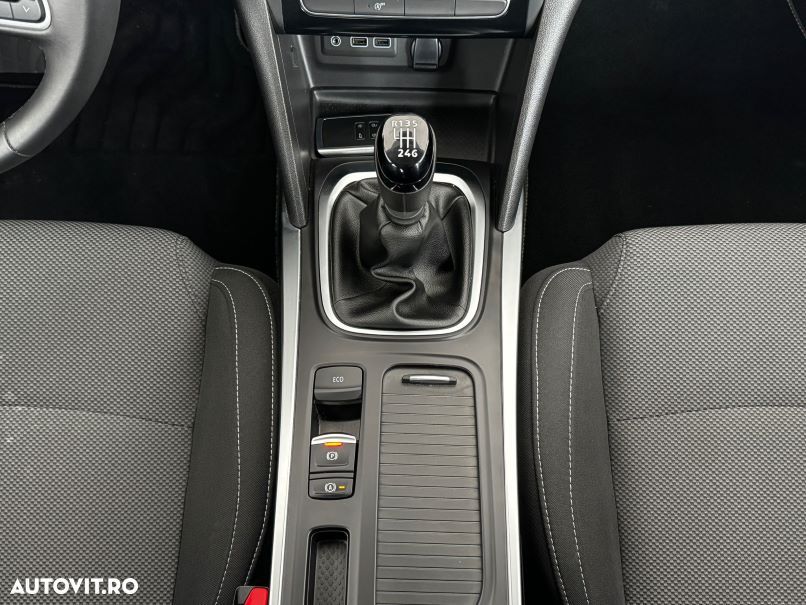 Renault Megane - 13