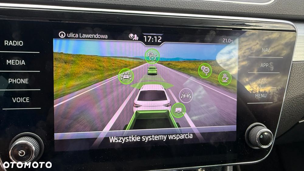Skoda Superb 2.0 TDI SCR Ambition DSG - 19