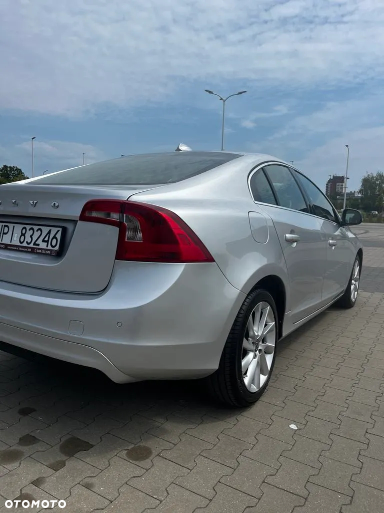 Volvo S60 D3 Momentum - 6