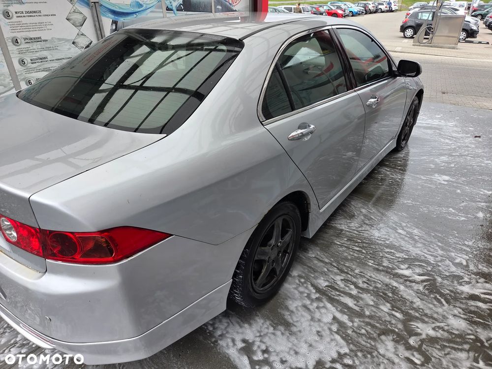 Honda Accord 2.0 Comfort - 4