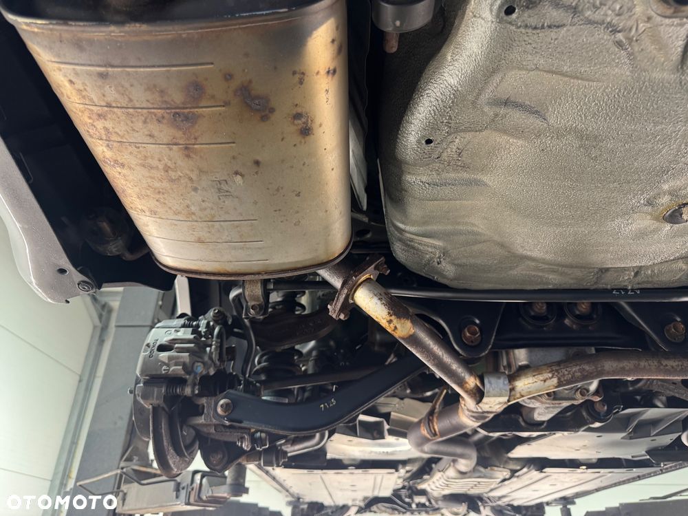 Subaru Outback Legacy 2.5RC NAV - 29