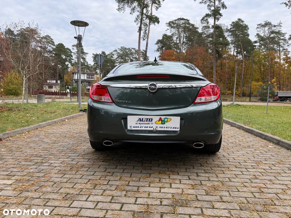 Opel Insignia 2.0 Turbo 4x4 Design Edition - 8