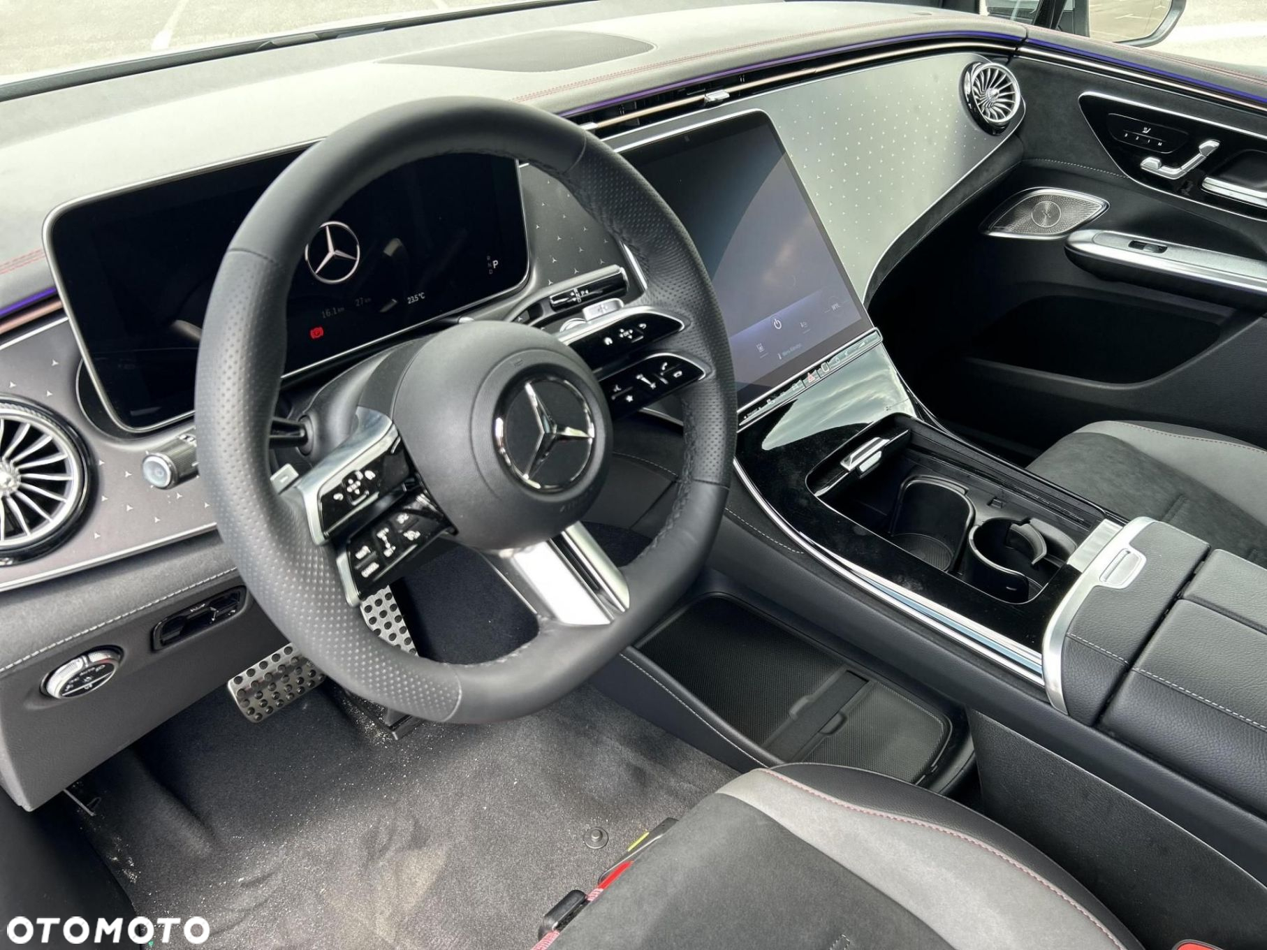 Mercedes-Benz EQE - 10