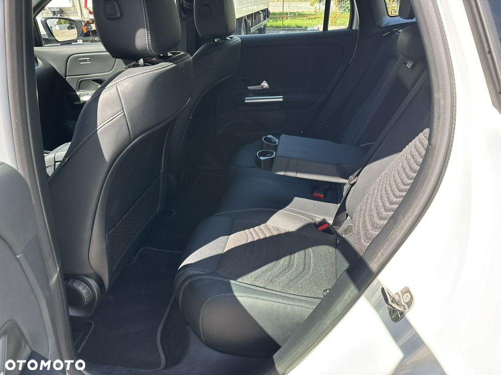 Mercedes-Benz EQA 250+ 70.5kWh Progressive - 14