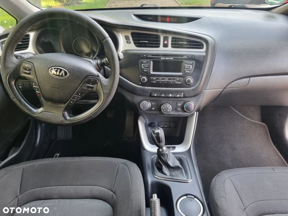 Kia Ceed 1.6 GDI Business Line - 21