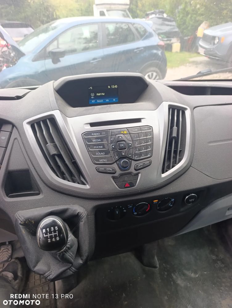 Ford Transit - 25