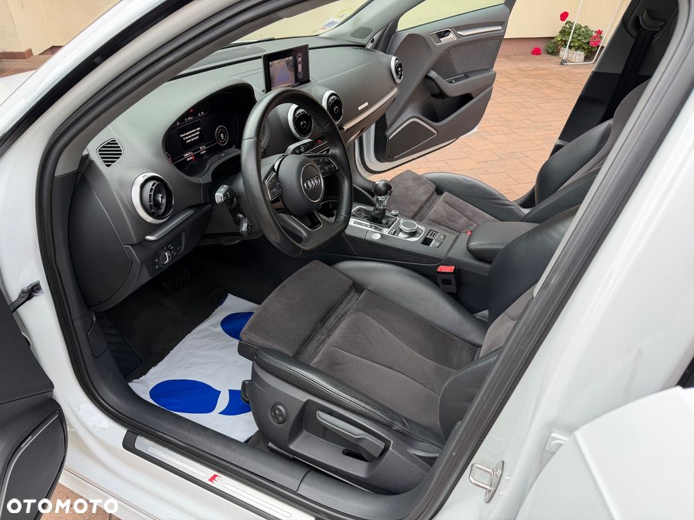 Audi A3 Sportback 2.0 TDI (clean diesel) quattro S tronic S line Sportpaket - 6