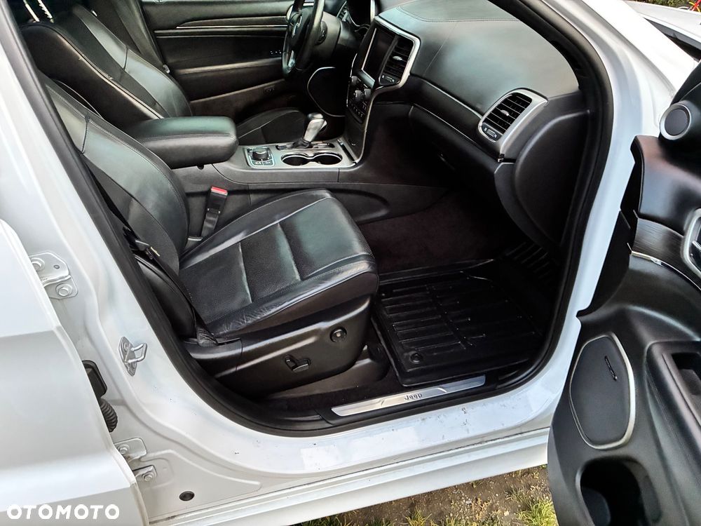 Jeep Grand Cherokee - 27